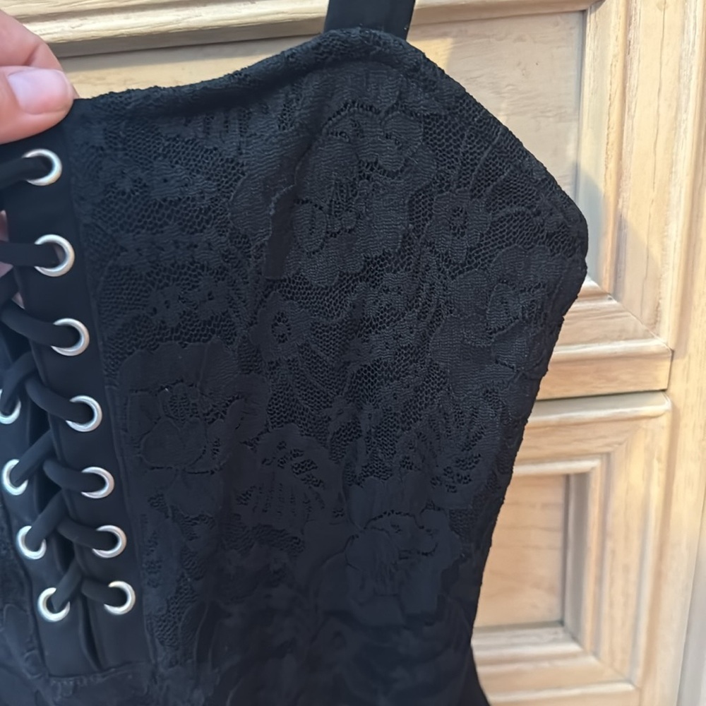 Express Bodysuit - Picture 3 of 6